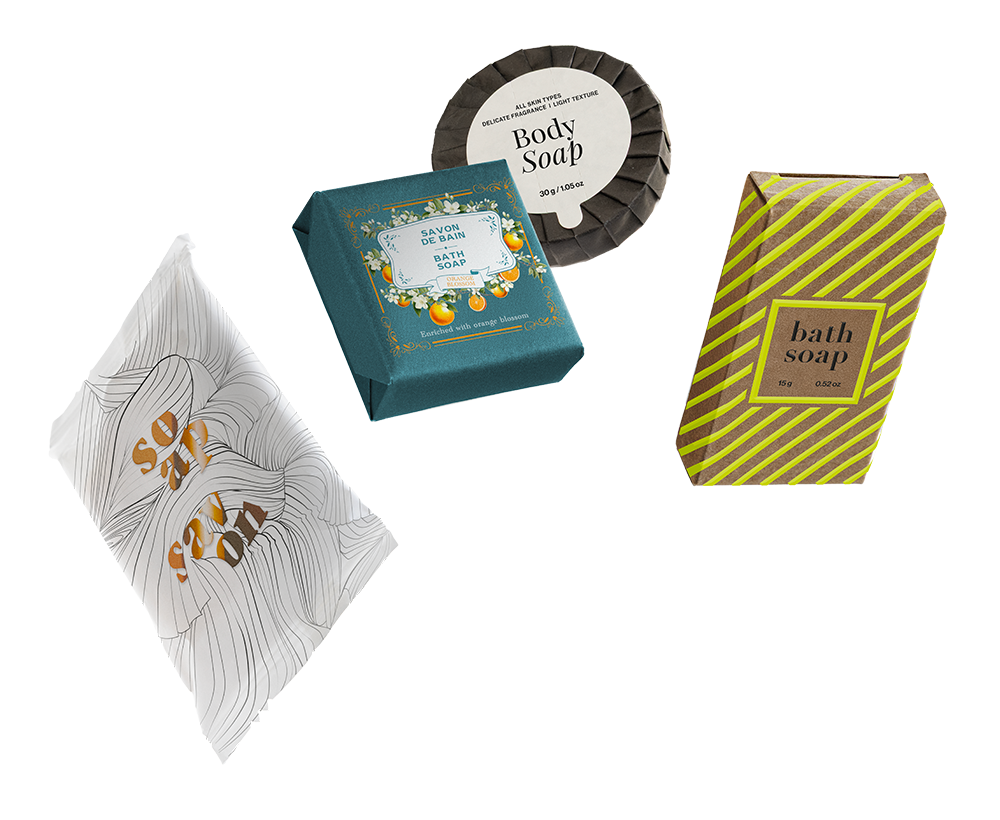 Quatro designs distintos de embalagens de sabonete, com várias cores e padrões, incluindo uma caixa azul, um rótulo redondo e detalhes listrados.